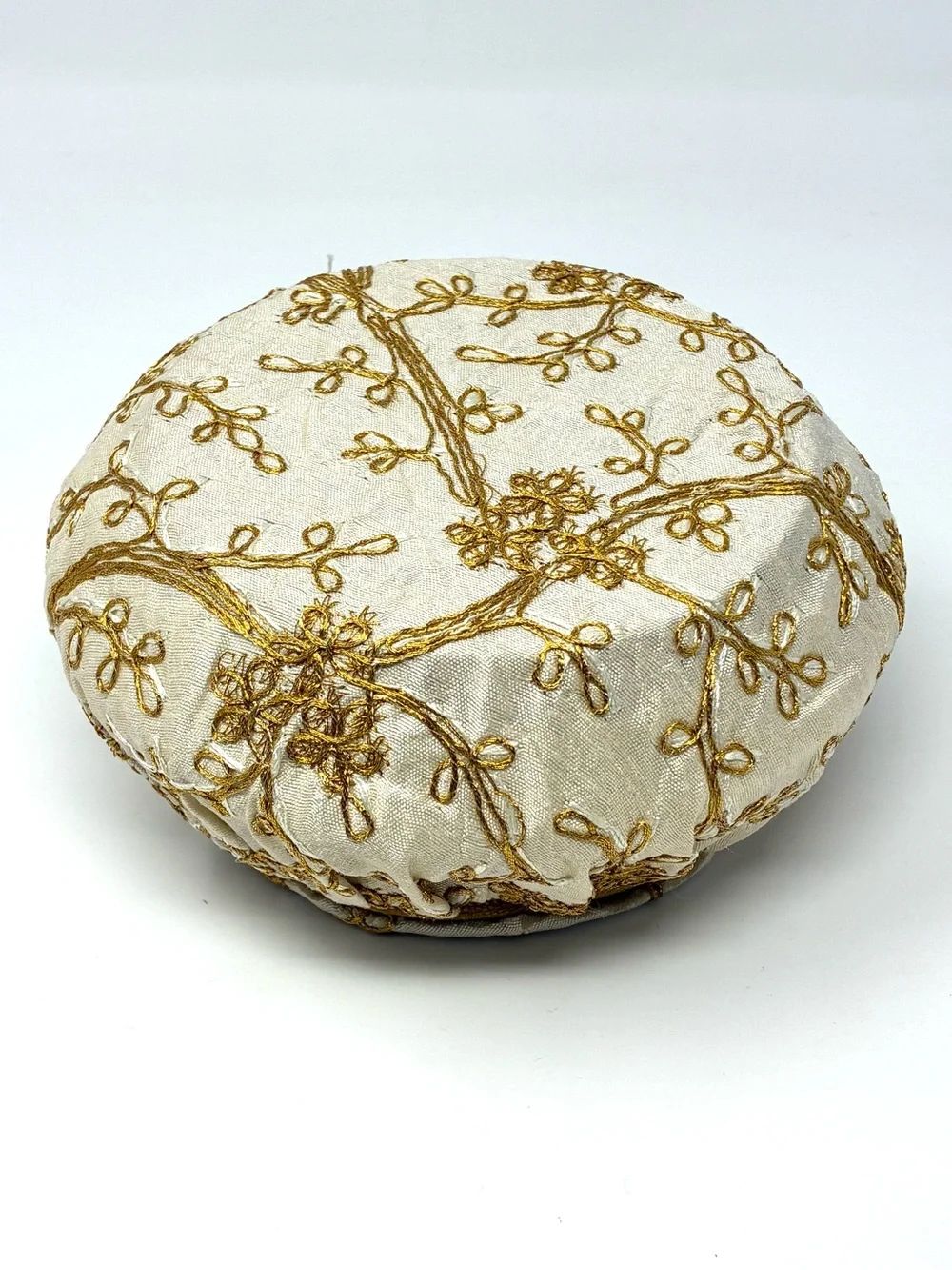 Matki-Shaped Bangle Box Jewelry Organizer Earring Embroidery Storage Box Gold